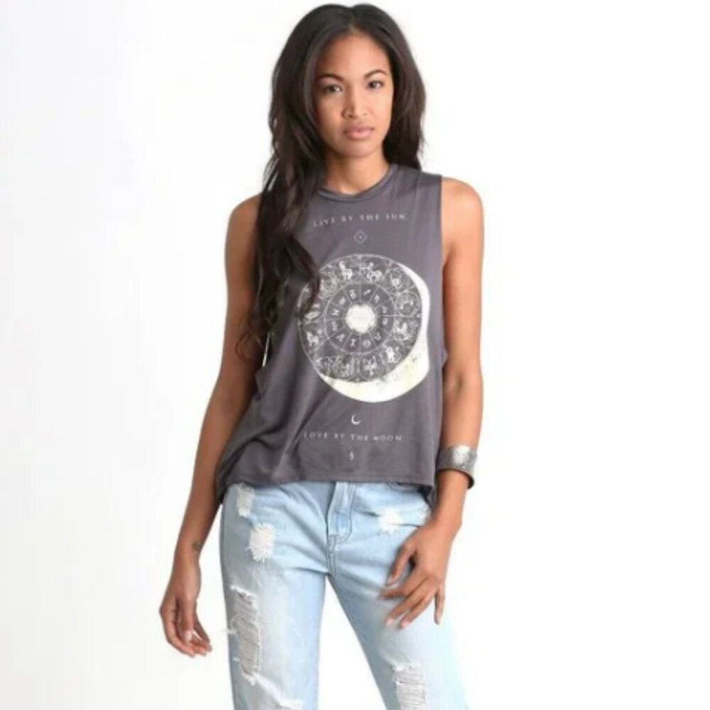 NWT - Sun & Moon Muscle Tank – Graphic Yoga Top – XL - Picture 2 of 5